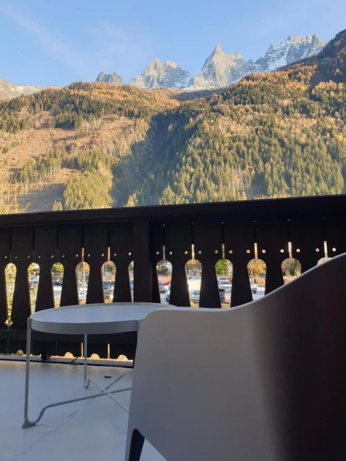 Mont Blanc View Apt In The Heart Of Chamonix Bagian luar foto
